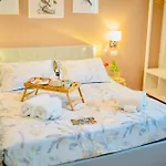 Bed & Breakfast Su Giardinu 4*