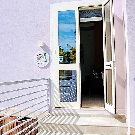 Couette-café Su Giardinu 3*